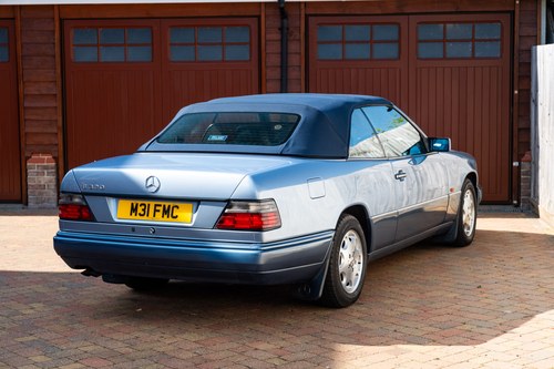 1994 Mercedes-Benz E320 Cabriolet A124 For Sale (picture 28 of 271)