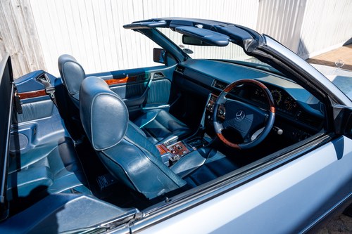 1994 Mercedes-Benz E320 Cabriolet A124 For Sale (picture 41 of 271)