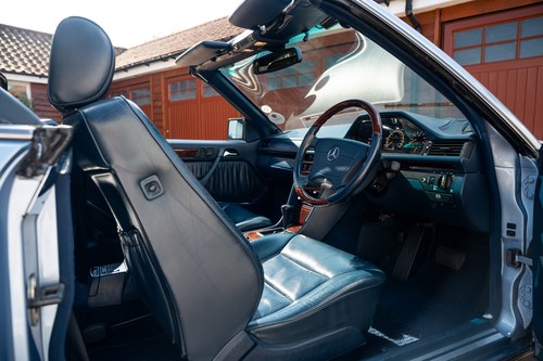 1994 Mercedes-Benz E320 Cabriolet A124 For Sale (picture 76 of 271)