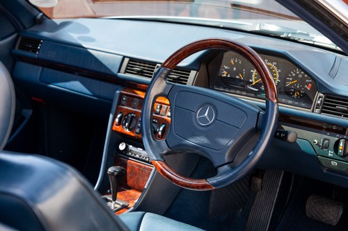 1994 Mercedes-Benz E320 Cabriolet A124 For Sale (picture 82 of 271)