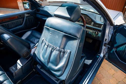 1994 Mercedes-Benz E320 Cabriolet A124 For Sale (picture 92 of 271)