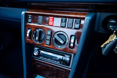 1994 Mercedes-Benz E320 Cabriolet A124 For Sale (picture 133 of 271)
