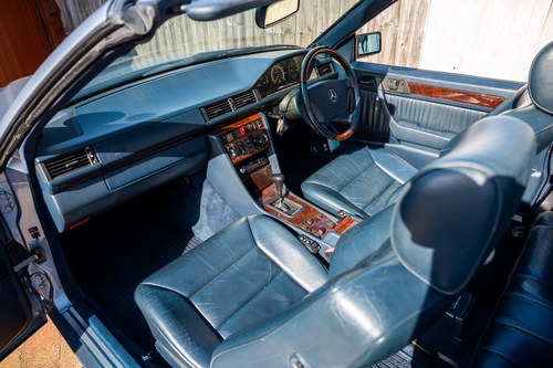 1994 Mercedes-Benz E320 Cabriolet A124 For Sale (picture 156 of 271)