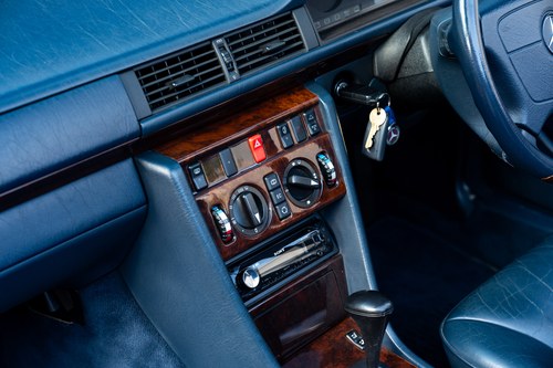 1994 Mercedes-Benz E320 Cabriolet A124 For Sale (picture 160 of 271)