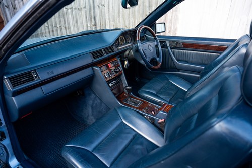 1994 Mercedes-Benz E320 Cabriolet A124 For Sale (picture 162 of 271)