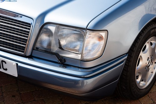 1994 Mercedes-Benz E320 Cabriolet A124 For Sale (picture 177 of 271)