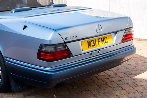 1994 Mercedes-Benz E320 Cabriolet A124 For Sale (picture 195 of 271)