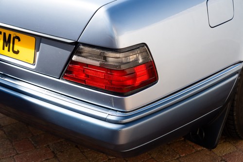 1994 Mercedes-Benz E320 Cabriolet A124 For Sale (picture 202 of 271)