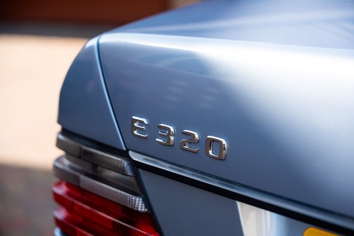 1994 Mercedes-Benz E320 Cabriolet A124 For Sale (picture 204 of 271)
