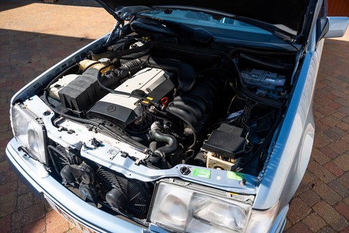 1994 Mercedes-Benz E320 Cabriolet A124 For Sale (picture 210 of 271)
