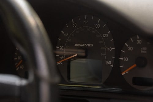 2000 Mercedes-Benz E55 AMG W210 zum Verkauf (Bild 35 von 141)