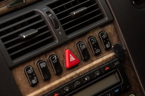 2000 Mercedes-Benz E55 AMG W210 zum Verkauf (Bild 44 von 141)