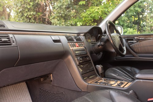 2000 Mercedes-Benz E55 AMG W210 zum Verkauf (Bild 50 von 141)