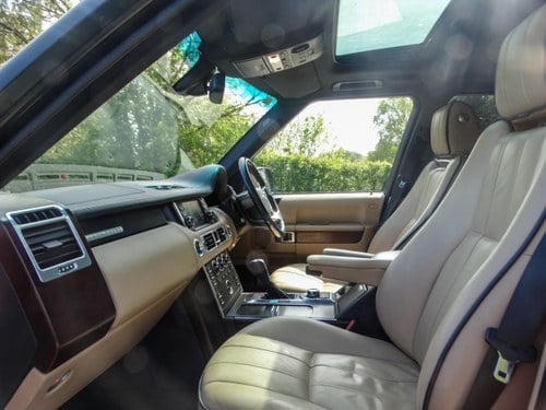 2010 Range Rover 3.6 TDV6 Vogue till salu (bild 11 av 50)