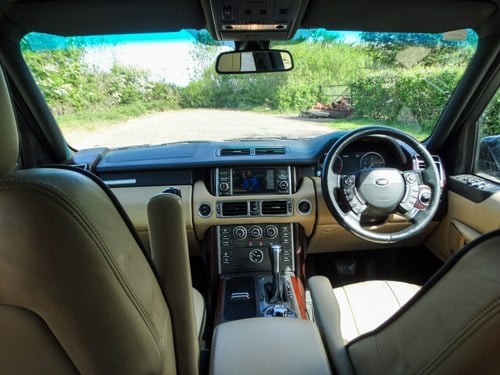 2010 Range Rover 3.6 TDV6 Vogue till salu (bild 12 av 50)