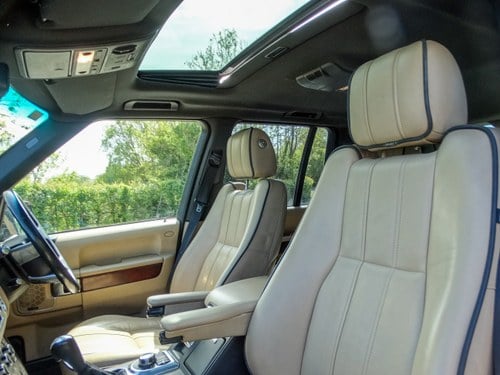 2010 Range Rover 3.6 TDV6 Vogue till salu (bild 15 av 50)