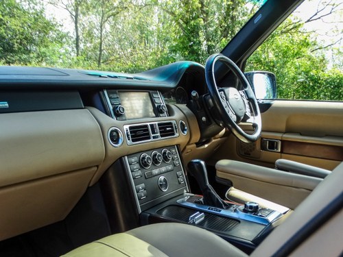 2010 Range Rover 3.6 TDV6 Vogue till salu (bild 16 av 50)