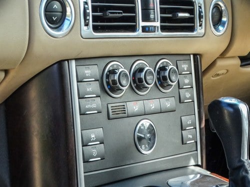 2010 Range Rover 3.6 TDV6 Vogue till salu (bild 18 av 50)