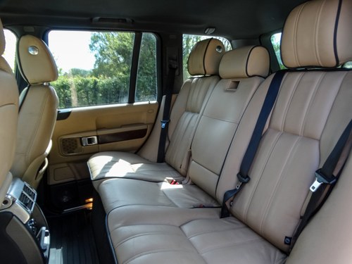 2010 Range Rover 3.6 TDV6 Vogue till salu (bild 27 av 50)