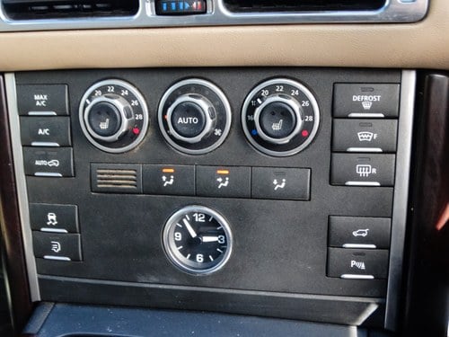 2010 Range Rover 3.6 TDV6 Vogue till salu (bild 32 av 50)