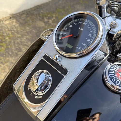 2001 Harley Davidson FXSTS Heritage Springer Evocation zum Verkauf (Bild 23 von 52)