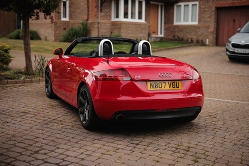 2007 Audi TT 3.2 V6 DSG Mk2 8J En venta (imagen 10 de 219)