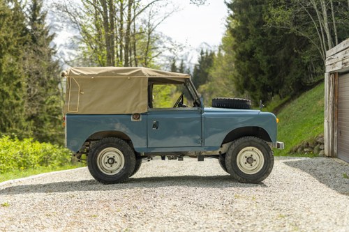 1968 Land Rover Series IIA 88" till salu (bild 10 av 82)