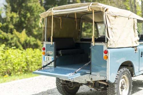 1968 Land Rover Series IIA 88" till salu (bild 39 av 82)