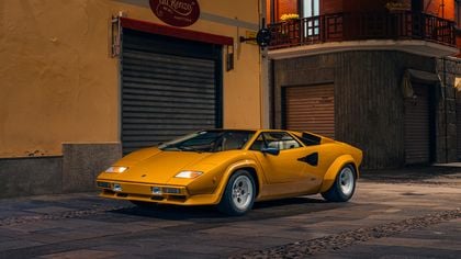 Lamborghini Countach LPI 800-4