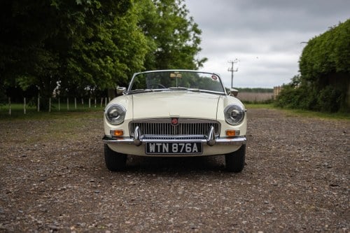 1963 MG B Roadster ‘Pull Handle’ En venta (imagen 3 de 207)