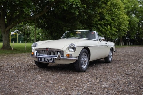 1963 MG B Roadster ‘Pull Handle’ En venta (imagen 5 de 207)