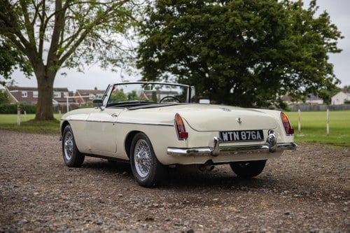 1963 MG B Roadster ‘Pull Handle’ En venta (imagen 14 de 207)