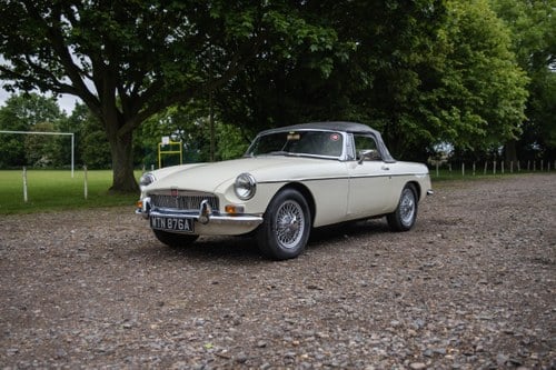 1963 MG B Roadster ‘Pull Handle’ En venta (imagen 17 de 207)