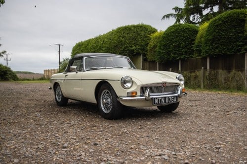 1963 MG B Roadster ‘Pull Handle’ En venta (imagen 23 de 207)