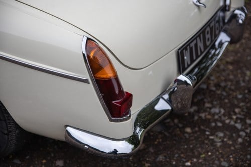 1963 MG B Roadster ‘Pull Handle’ En venta (imagen 99 de 207)
