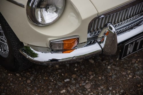 1963 MG B Roadster ‘Pull Handle’ En venta (imagen 108 de 207)