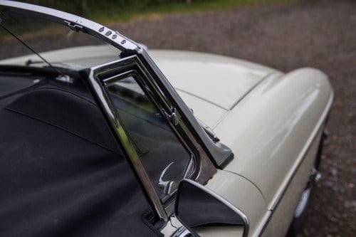 1963 MG B Roadster ‘Pull Handle’ En venta (imagen 117 de 207)