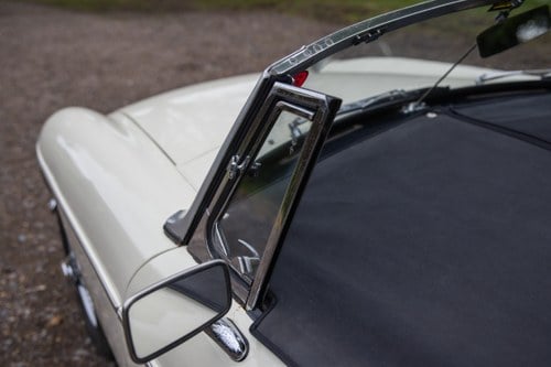 1963 MG B Roadster ‘Pull Handle’ En venta (imagen 118 de 207)