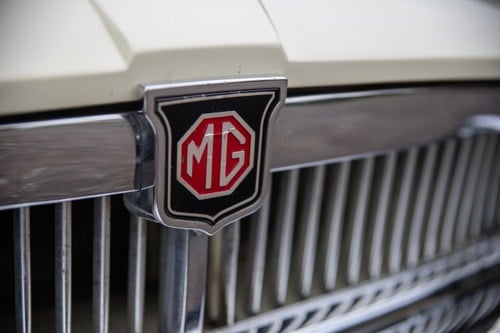 1963 MG B Roadster ‘Pull Handle’ En venta (imagen 137 de 207)