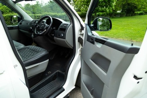 2015 Volkswagen Transporter Camper Conversion For Sale (picture 35 of 233)