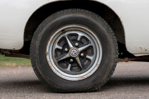 1977 MGB Roadster zum Verkauf (Bild 15 von 107)