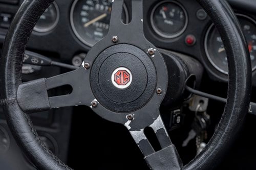 1977 MGB Roadster zum Verkauf (Bild 31 von 107)