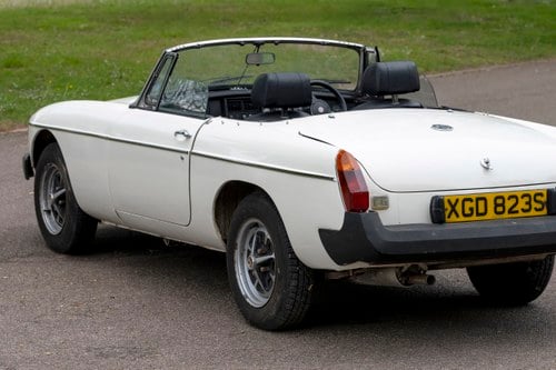 1977 MGB Roadster zum Verkauf (Bild 9 von 107)