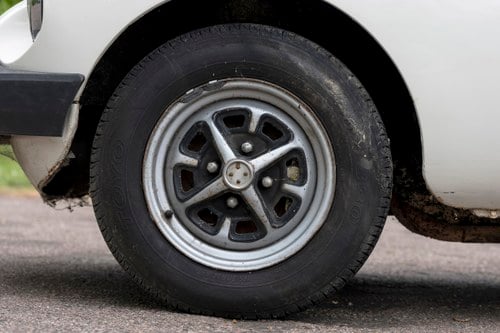 1977 MGB Roadster zum Verkauf (Bild 13 von 107)