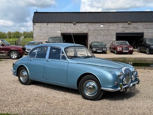 1969 Daimler 250 V8 Te koop (foto 2 van 130)