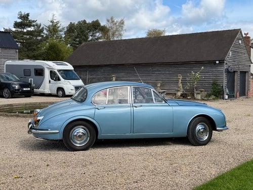 1969 Daimler 250 V8 Te koop (foto 3 van 130)