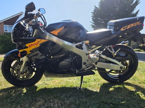 1996 Honda CBR-900RR Fireblade SC33 zum Verkauf (Bild 2 von 56)