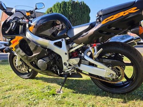 1996 Honda CBR-900RR Fireblade SC33 zum Verkauf (Bild 8 von 56)