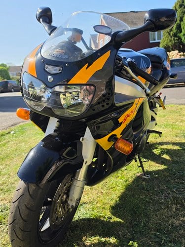 1996 Honda CBR-900RR Fireblade SC33 zum Verkauf (Bild 11 von 56)