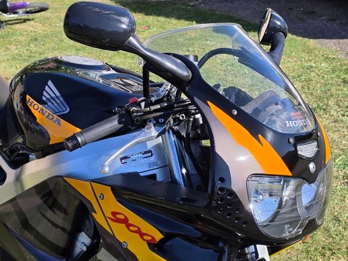 1996 Honda CBR-900RR Fireblade SC33 zum Verkauf (Bild 14 von 56)
